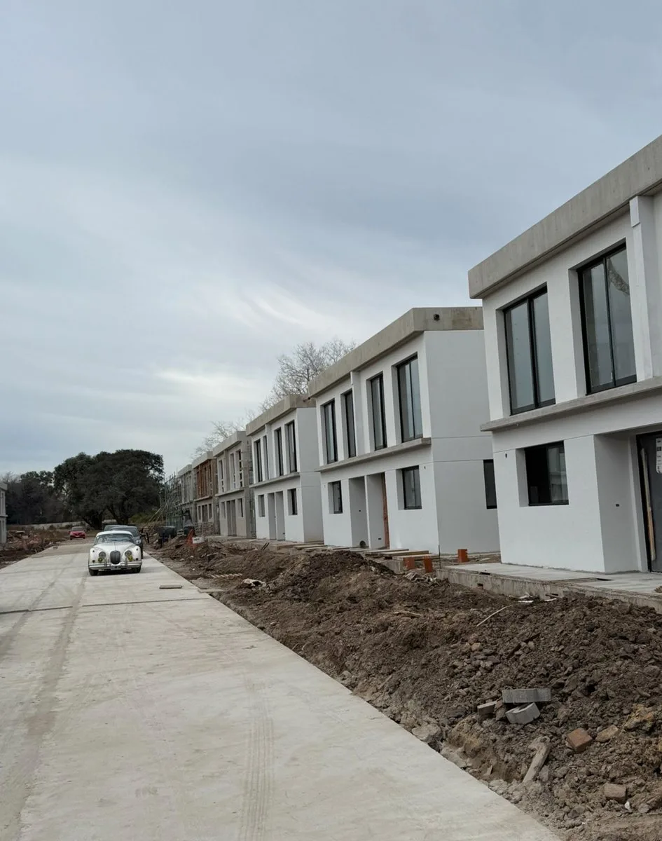 Duplex 4 Ambientes con amenities en Benavidez foto 5