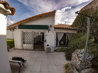 CASA 3 AMB CON PILETA Y QUINCHO QUILMES OESTE foto 2