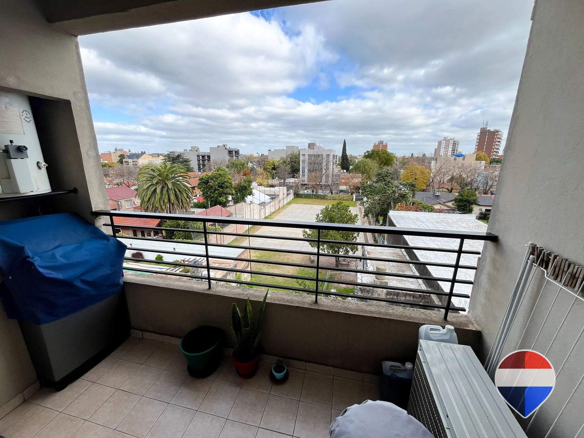 DEPARTAMENTO MONOAMBIENTE CON COCHERA MONTE GRANDE foto 5