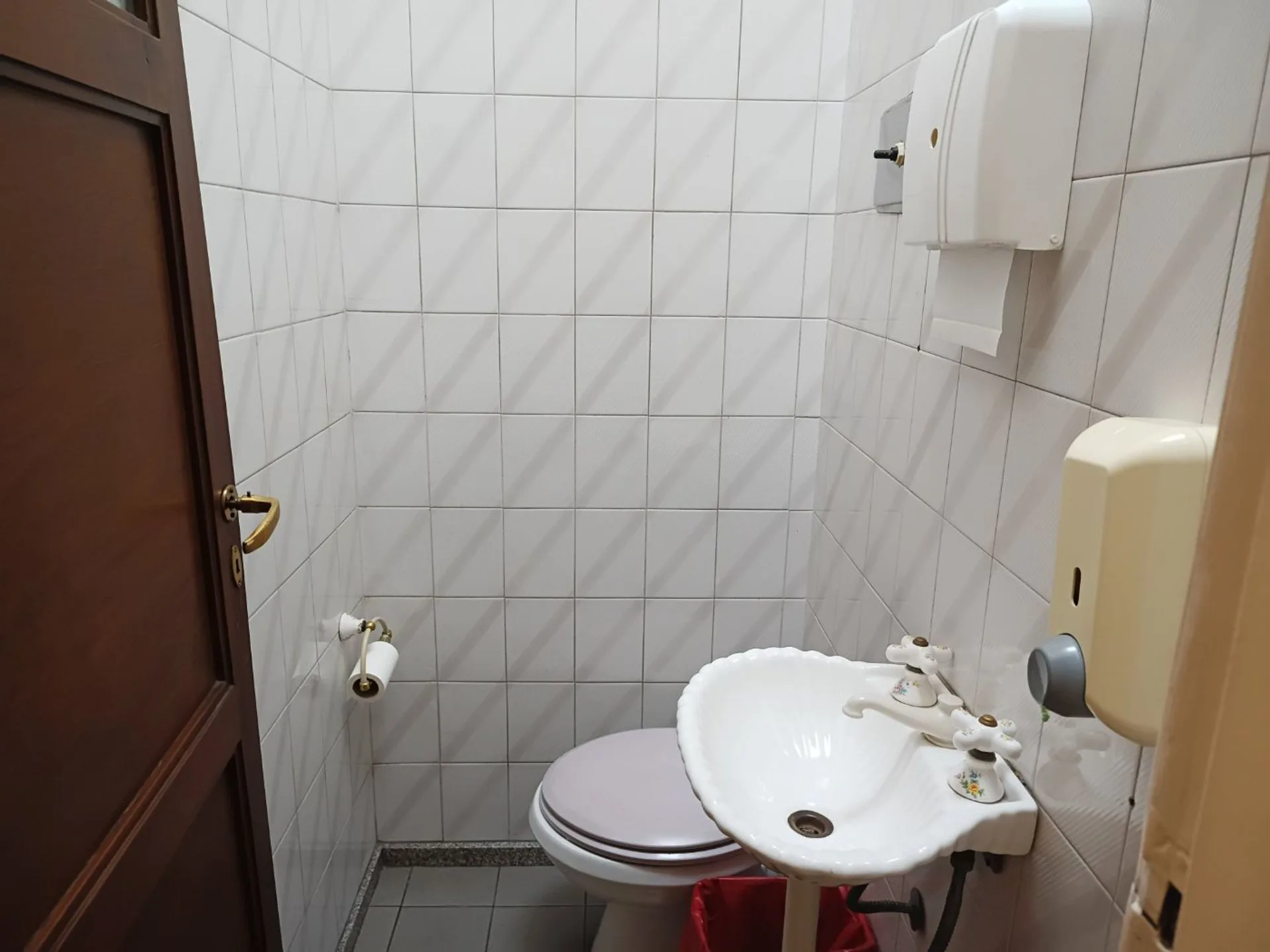 CASA 5 AMBIENTES VENTA VALENTIN ALSINA foto 4