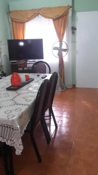 Excelente Propiedad Casa al Frente 4 ambientes Zona Billinghurst foto 4
