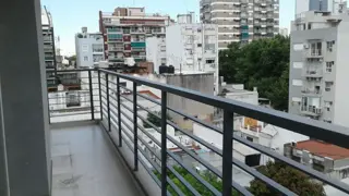 Alquiler 2 ambientes con balcón, excelente estado Almagro. foto 4