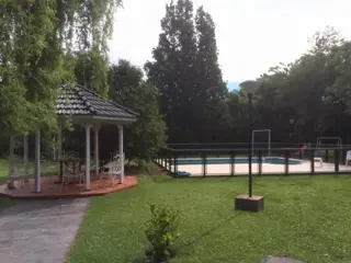 IMPECABLE CHALET DE 6 AMB SOBRE IMPORTANTE LOTE foto 5