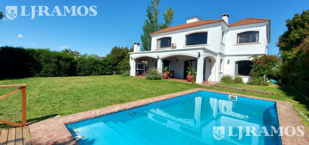 4 DORMITORIOS, ESCRITORIO y SERVICIO. VENTA Y ALQUILER S/ MUEBLES. foto 3