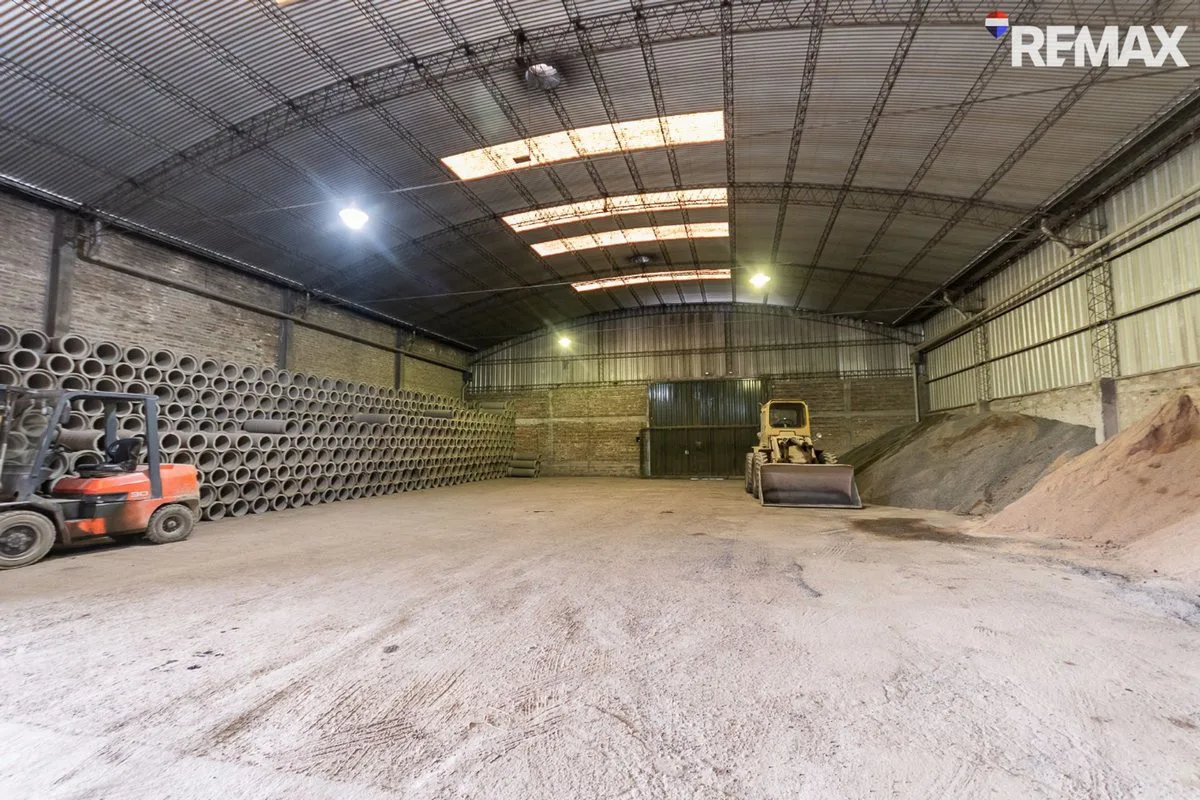 VENTA GALPÓN EN BERAZATEGUI DE 2536 M2 TOTALES foto 5