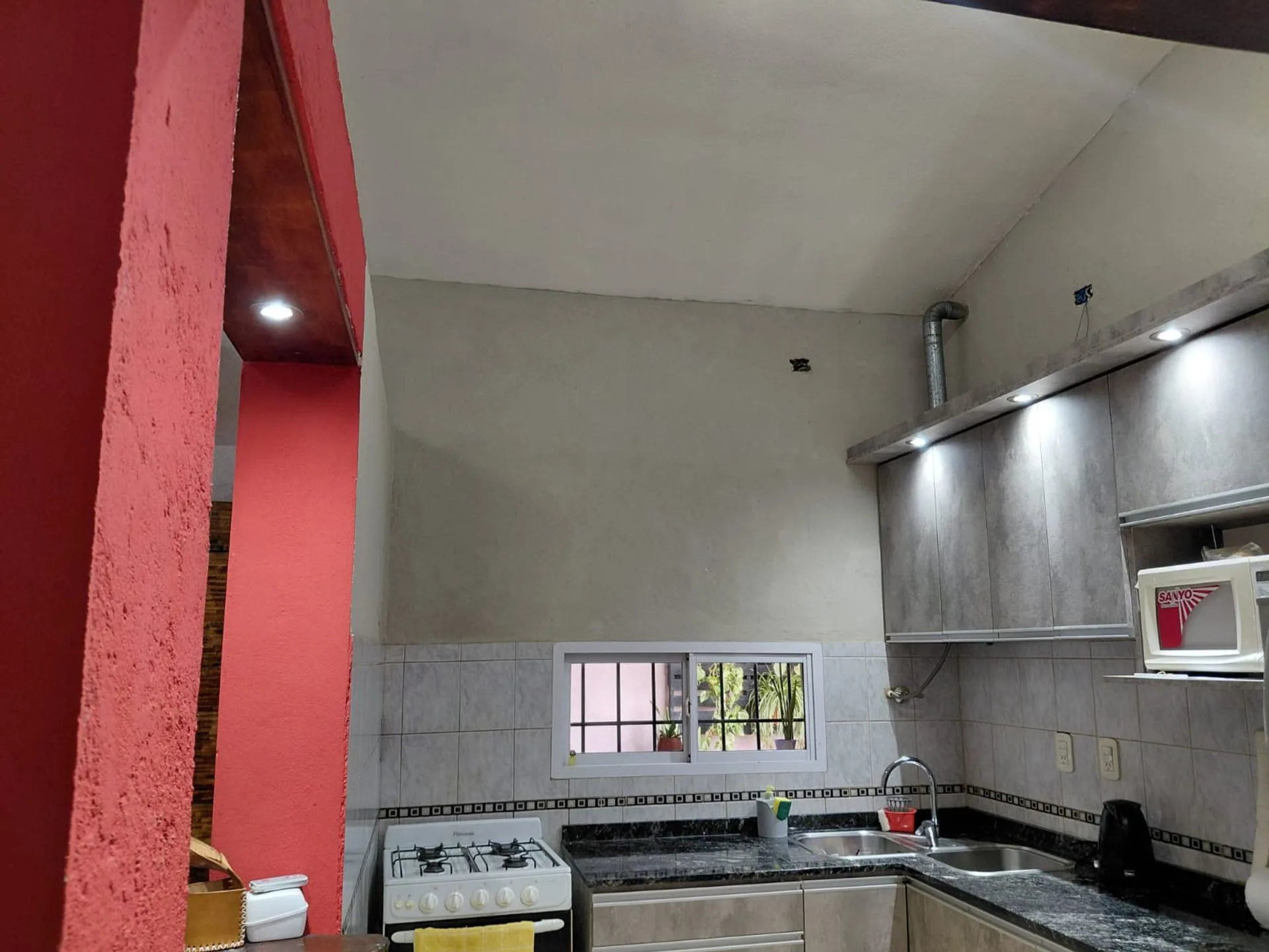 Venta casa 2 dormitorio - Barrio la Milka foto 5