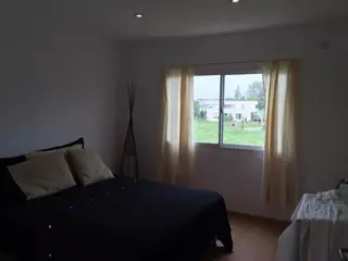 VENTA - CASA EN SANTA GUADALUPE U$S 187.000 OPORTUNIDAD foto 1