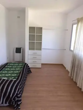 VENTA - CASA EN SANTA GUADALUPE U$S 187.000 OPORTUNIDAD foto 3