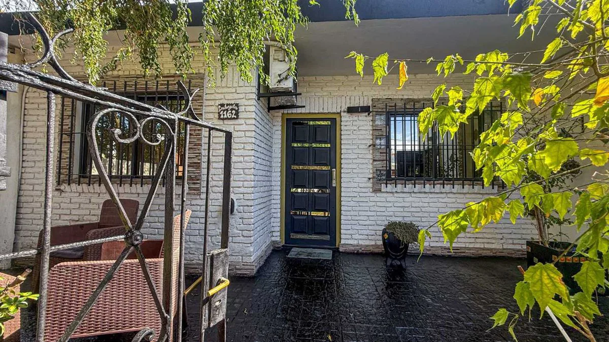 Venta casa 3 amb + departamento 2 amb Santa Clara foto 3