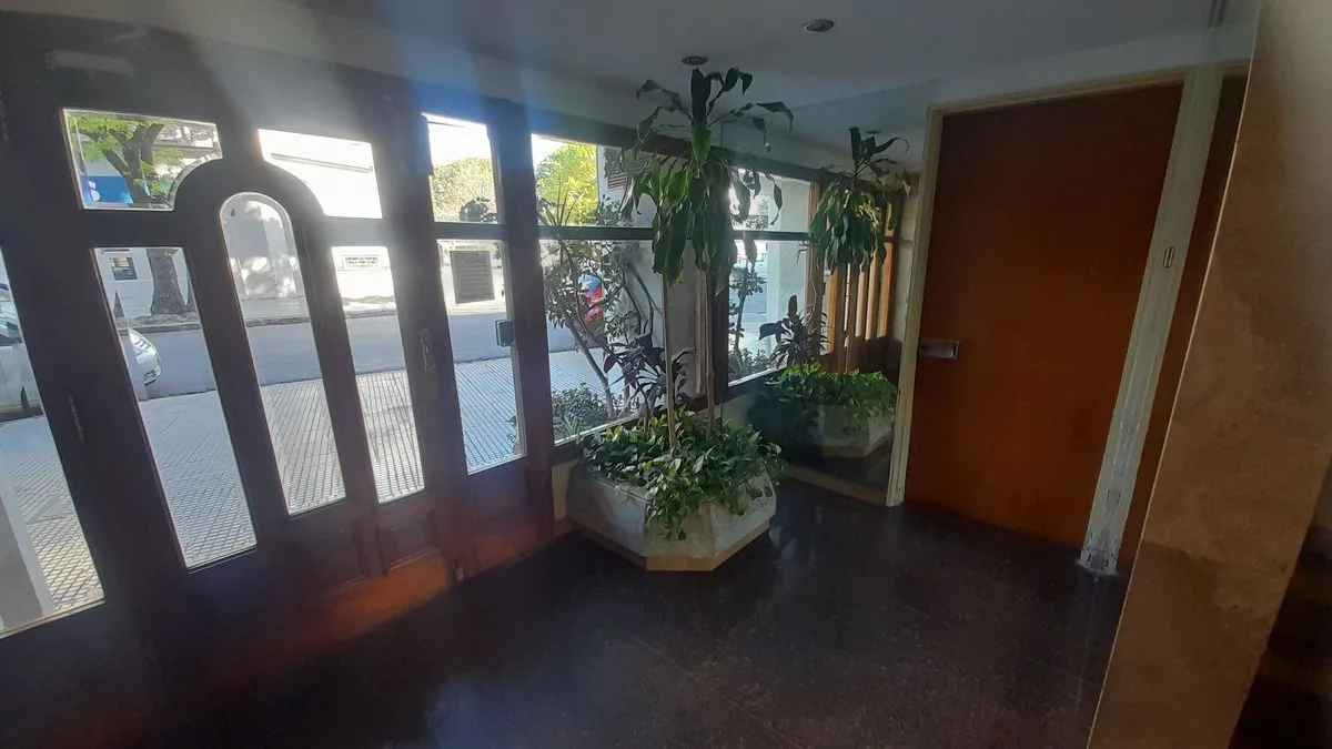 VENTA DPTO 4 AMB C/DEP COCH BAULERA FLORESTA foto 3