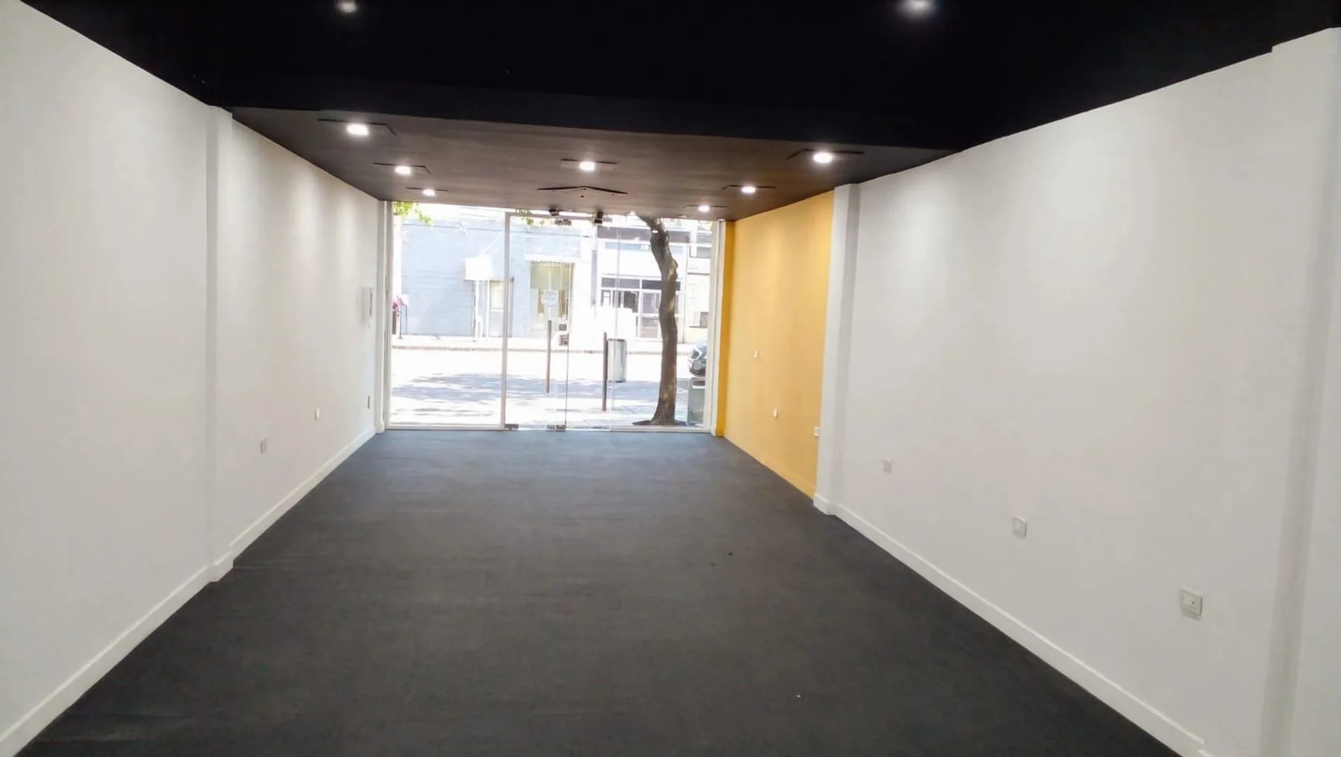 Venta Local Belgrano 1850 Balvanera 212m2 foto 2