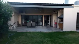 EN VENTA HERMOSA CASA MUY BUENA UBICACION – PLOTTIER foto 5