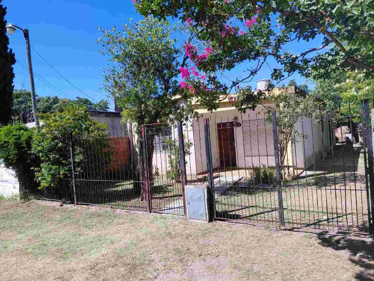 Venta Casa Multifamiliar Paso del Rey INVERSOR foto 4