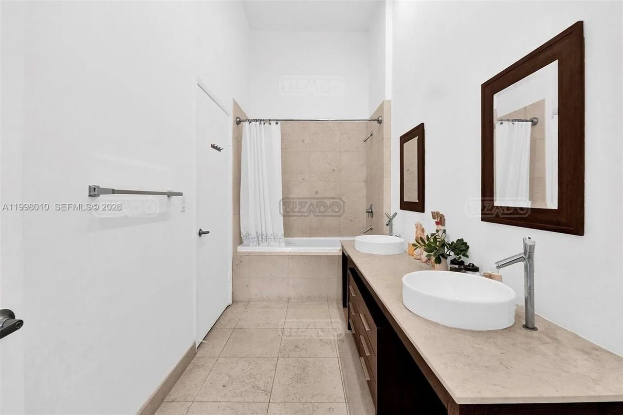 465 Brickell Ave #1406 400 foto 5