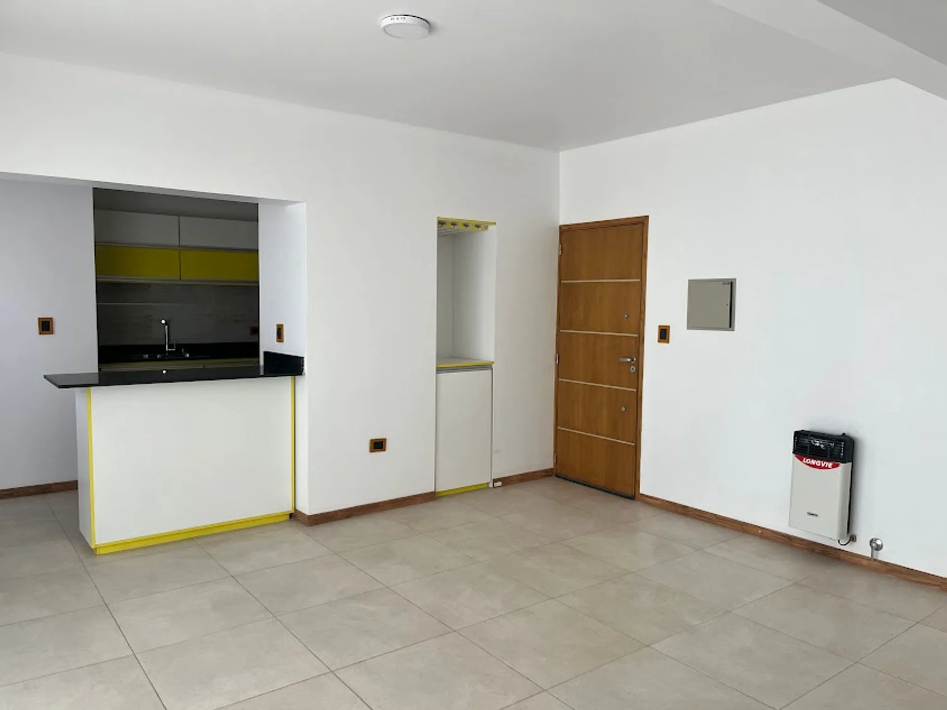 VENTA DEPTO 2 DORM COCHERA GODOY CRUZ foto 2