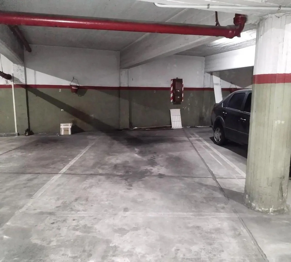 VENTA COCHERA - San Isidro - OPORTUNIDAD!! foto 2