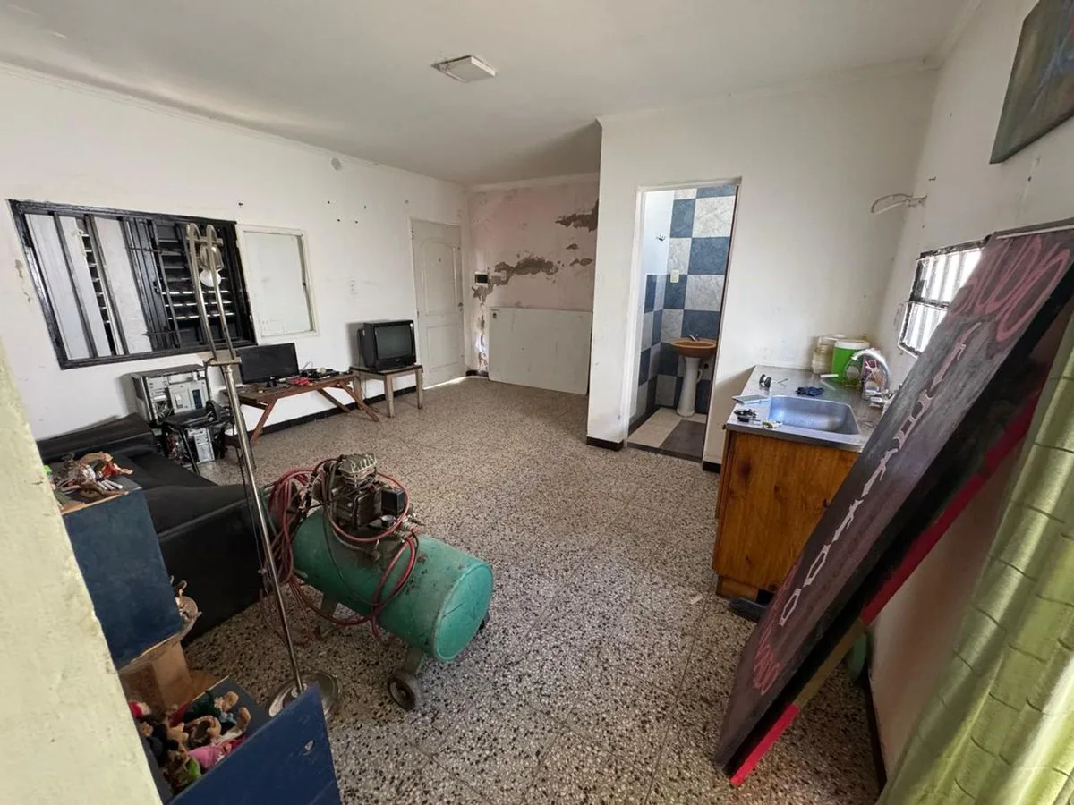 SE VENDE CASA EN AYACUCHO AL 3900 SANTA FE CAPITAL foto 2
