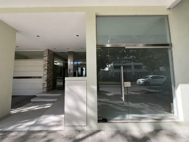 LOCAL EN VENTA LA PLATA