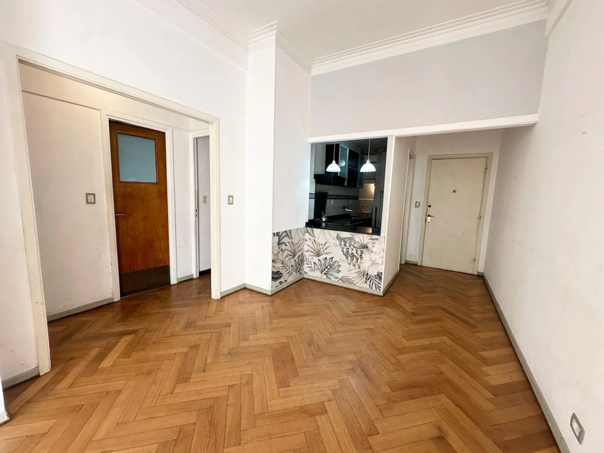 Venta departamento 3 amb c/balcon Monserrat foto 3