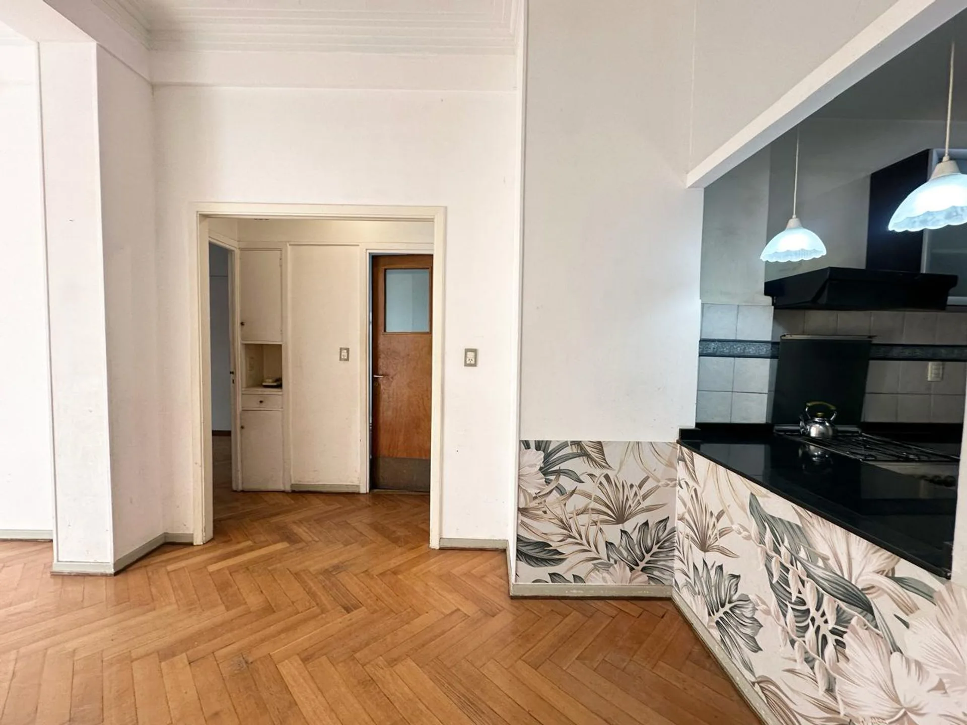 Venta departamento 3 amb c/balcon Monserrat foto 5