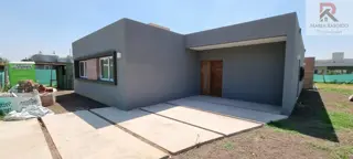 Importante Casa Minimalista a Estrenar 4 ambientes La Cesarina General Rodríguez oportunidad foto 2