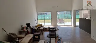 Importante Casa Minimalista a Estrenar 4 ambientes La Cesarina General Rodríguez oportunidad foto 3