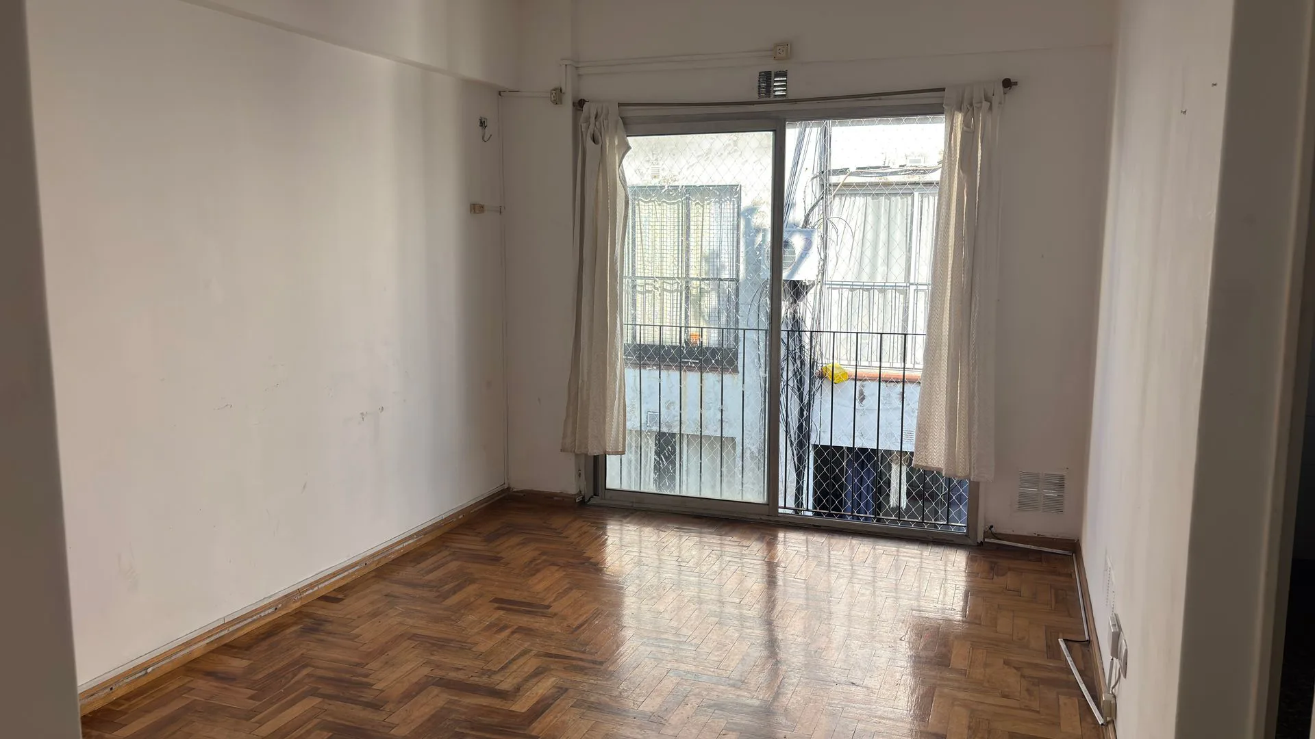 Apto credito 2 AMBIENTES EN VENTA VILLA CRESPO foto 2
