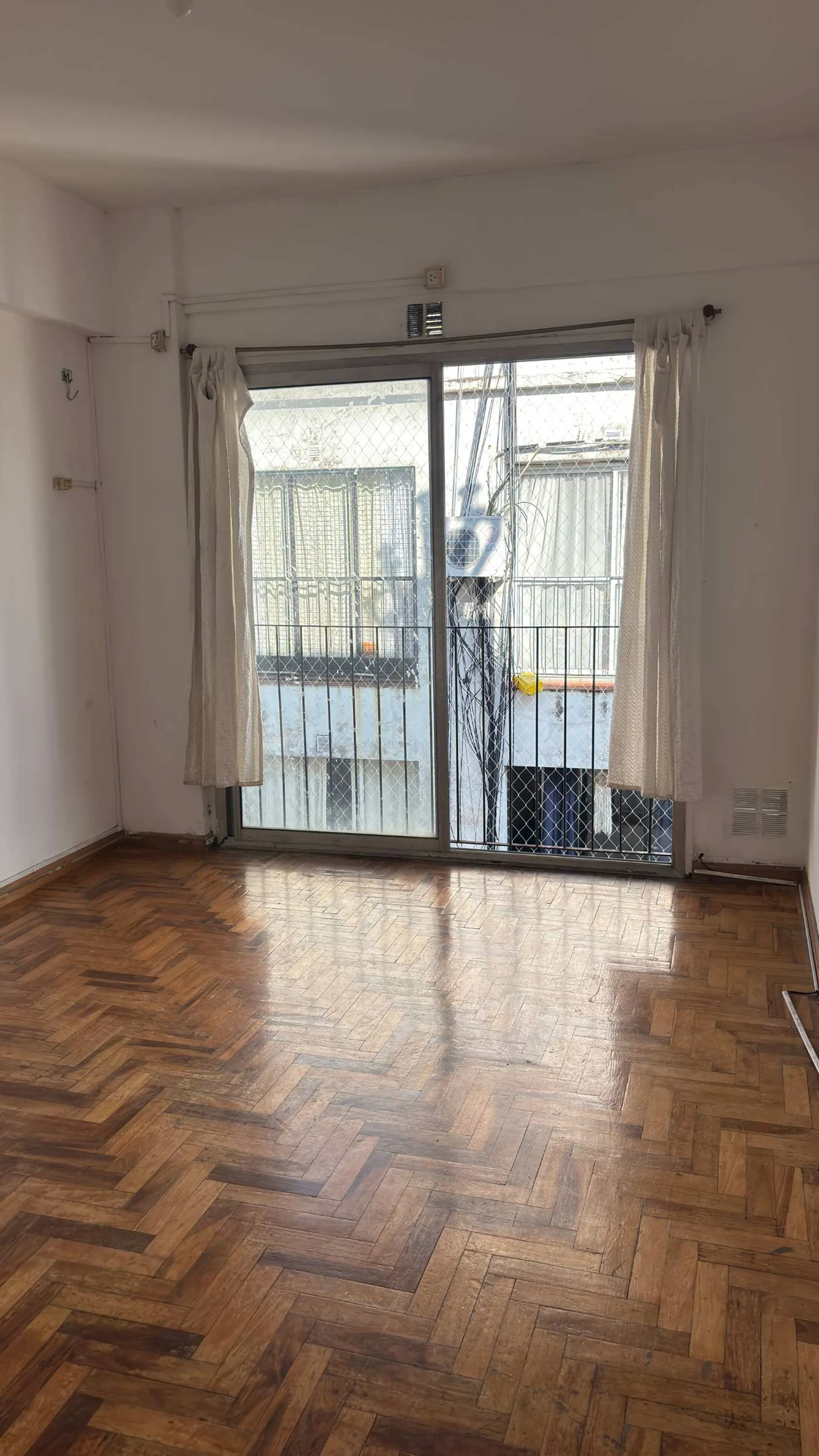 Apto credito 2 AMBIENTES EN VENTA VILLA CRESPO foto 3
