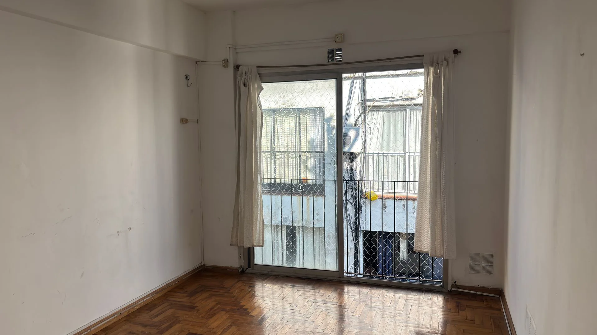 Apto credito 2 AMBIENTES EN VENTA VILLA CRESPO foto 4