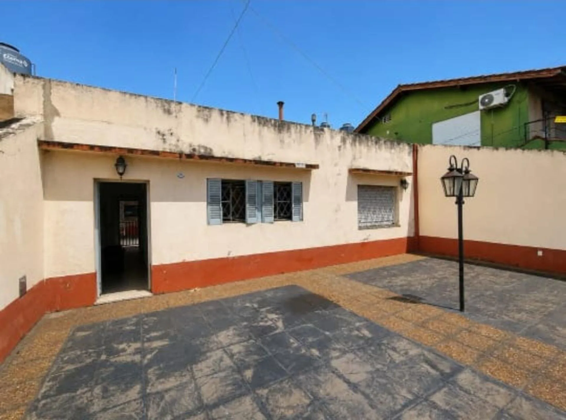 CASA 3 AMBIENTES VENTA SAN JUSTO COCHERA TERRAZA foto 4