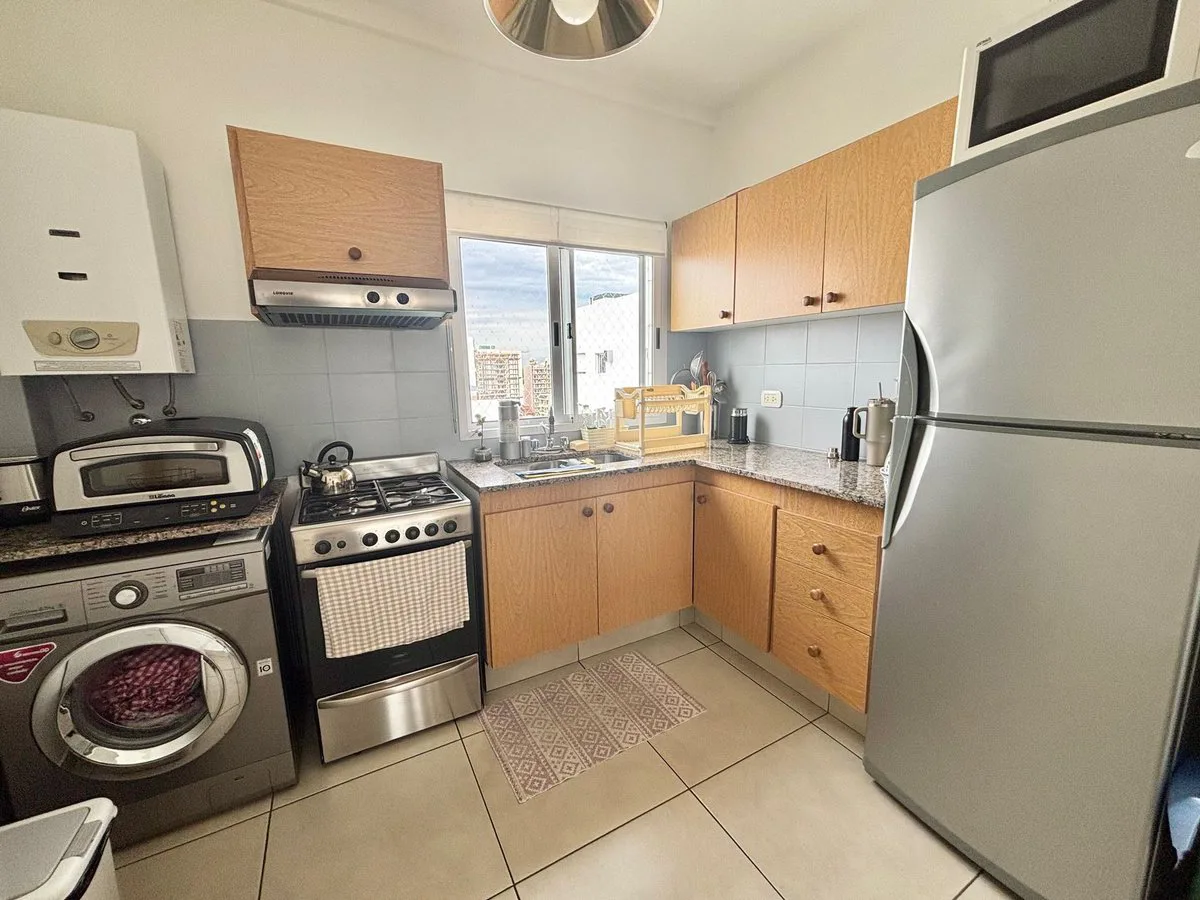 Depto 3 amb 9° piso c/balcón Wilde-PERMUTA/VENTA foto 3