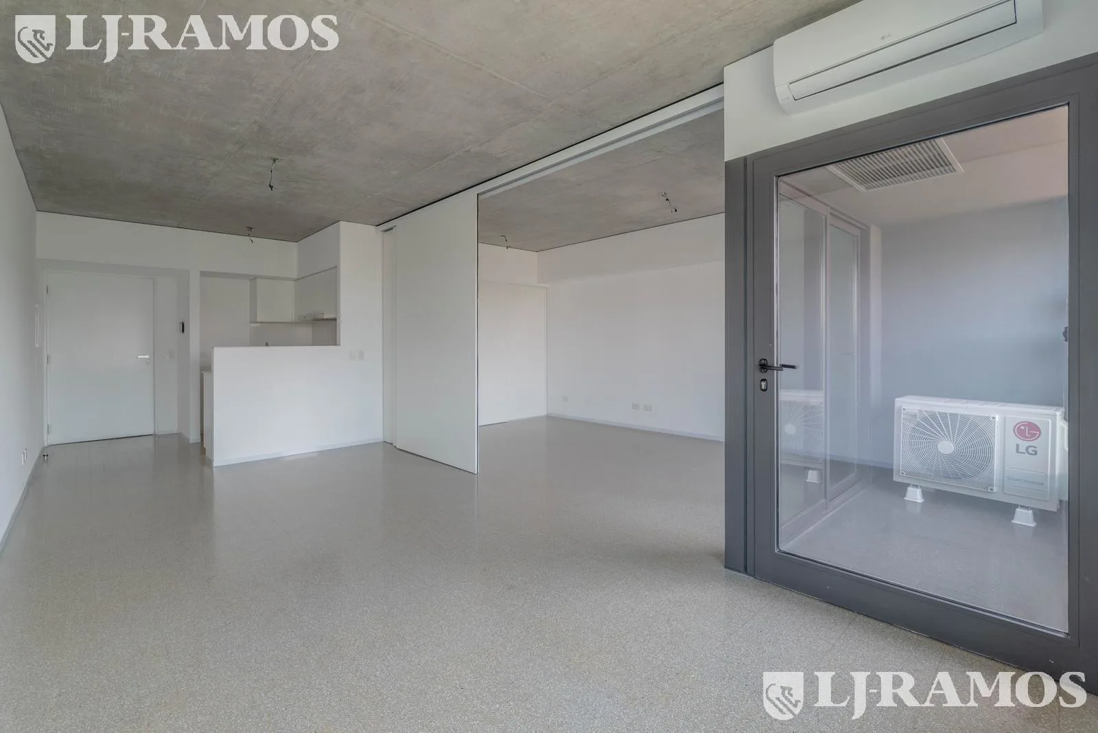 Departamento 2amb. a estrenar Torre Huergo - Piso 13 foto 2