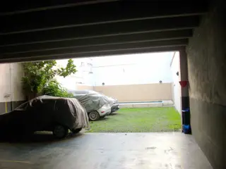 Venta de Cochera Fija descubierta para auto chico o mediano foto 4