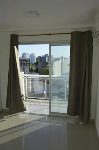 ALQUILER - DEPARTAMENTO 2 AMBIENTES - LA PLATA foto 2