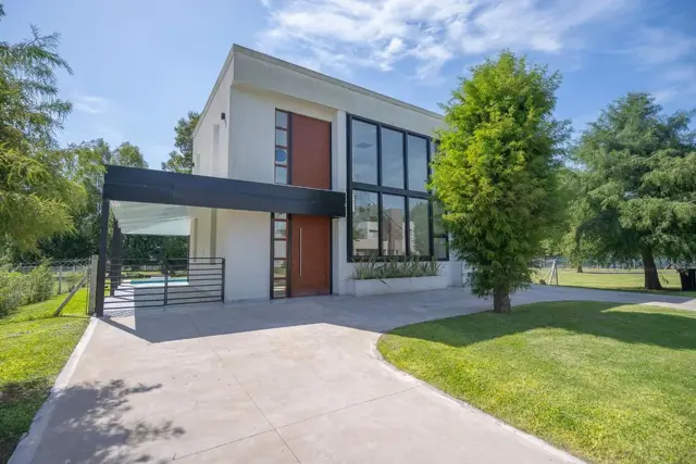 VENTA CASA BARRIO PRIVADO PRADOS DEL OESTE