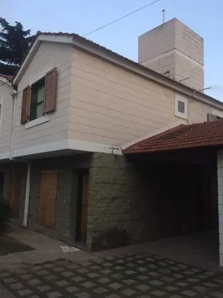 DEPTO EN COMPLEJO. CON PILETA. COCHERA Y ASADOR EXCLUSIVO. A 3 CUADRAS DEL LAGO SAN ROQUE EN BARRIO RESIDENCIAL foto 3