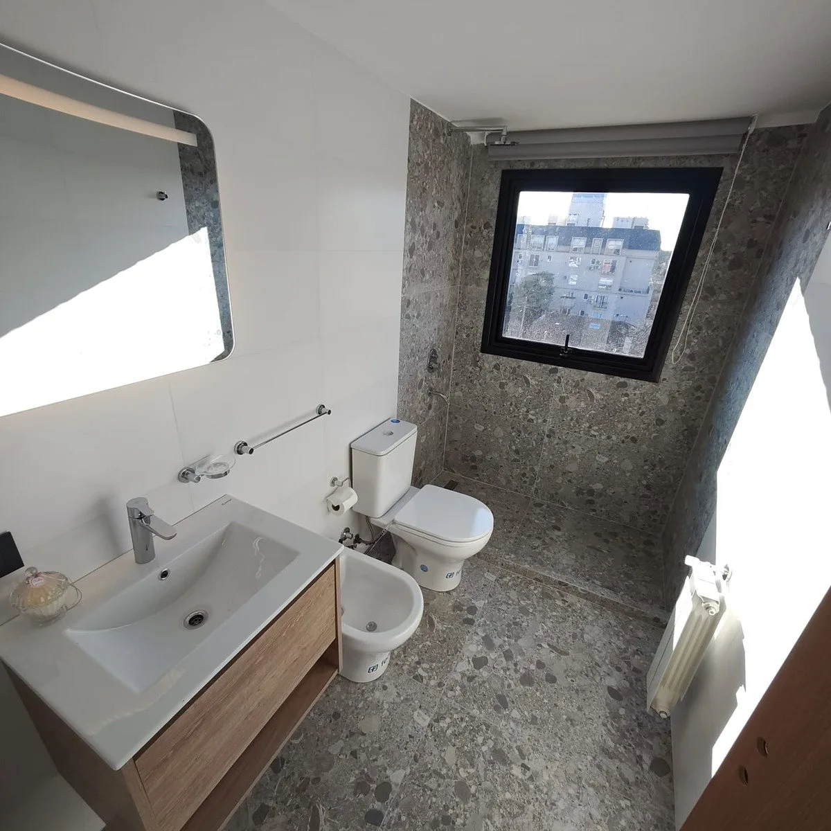 Departamento En Venta En Ituzaingó Centro Con Terraza foto 5