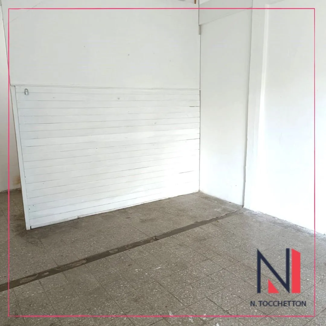 Venta Local en Castelar foto 4