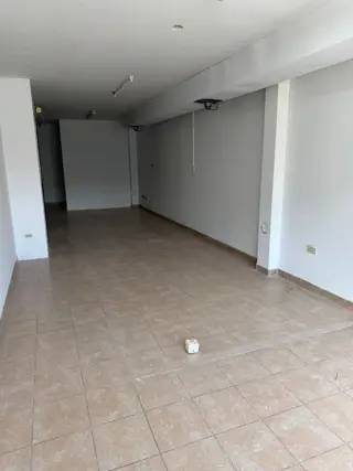 EXCELENTE LOCAL COMERCIAL EN VENTA DE 3,48 X 11 DE LARGO - SOBRE AV. ARIETA foto 5