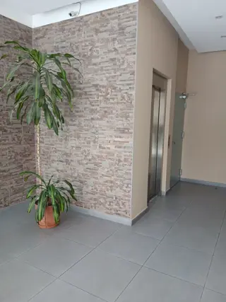 MONOAMBIENTE CON DOS PATIOS EN ALQUILER foto 2