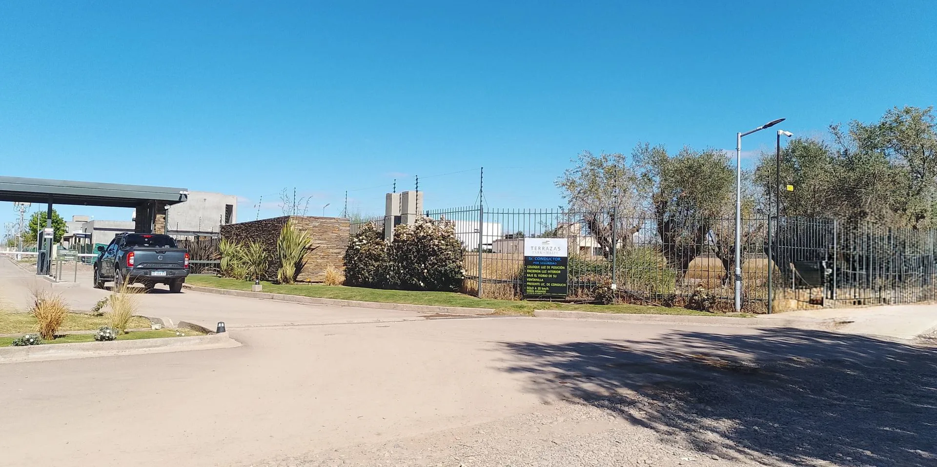 LOTE ESQUINA JUNTO A TERRAZAS PARK MAIPÚ foto 3