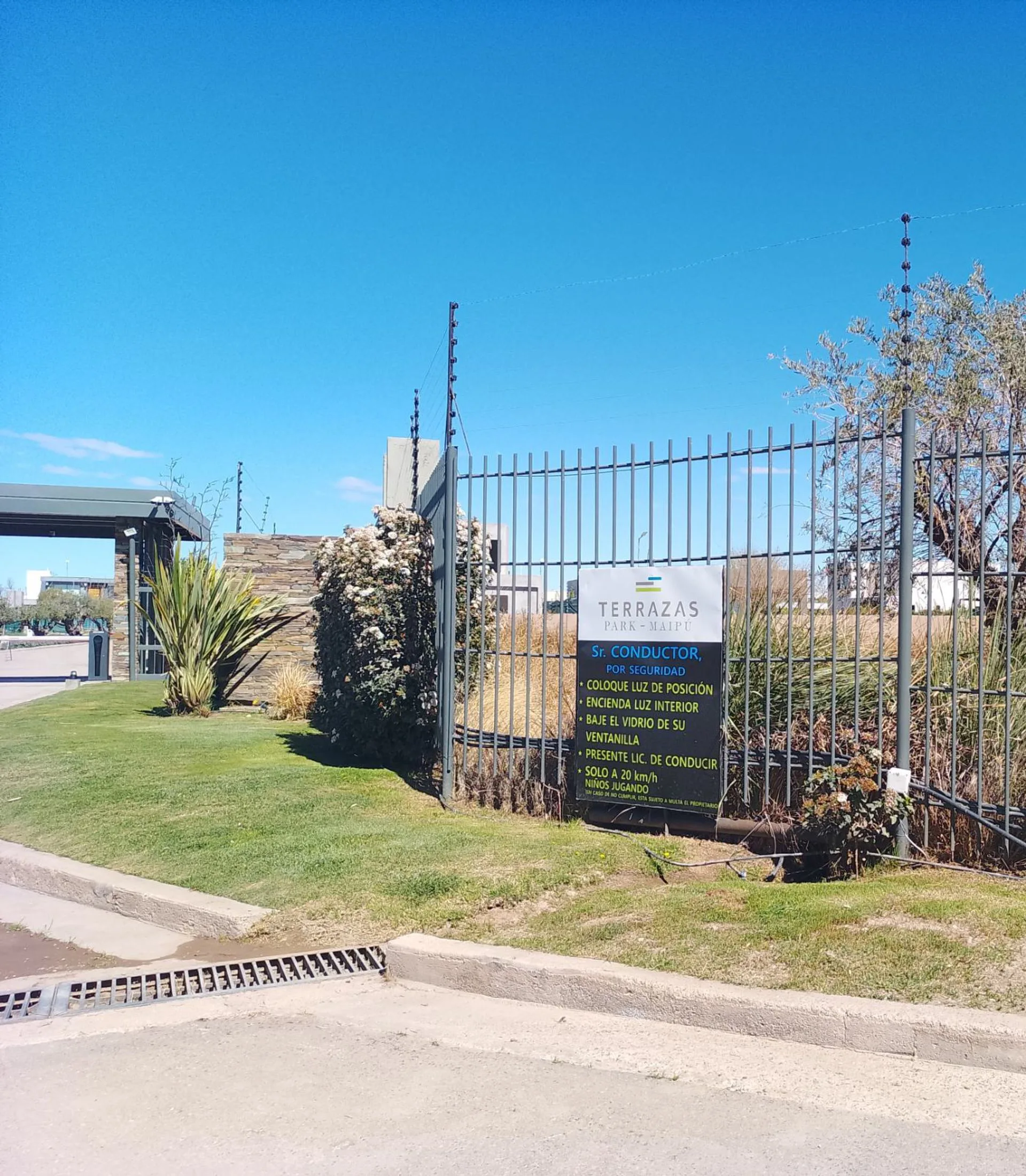 LOTE ESQUINA JUNTO A TERRAZAS PARK MAIPÚ foto 5