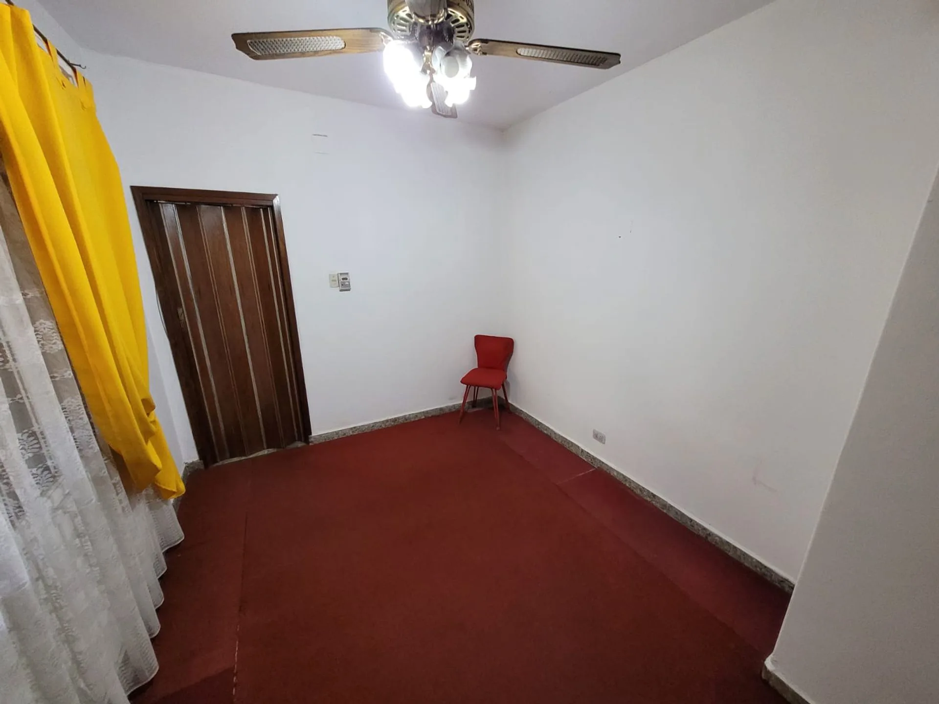 CASA 4 AMBIENTES EN VENTA EN BALLESTER CON PARQUE foto 5