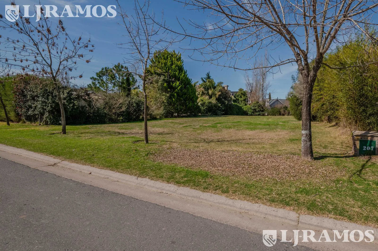 Lote interno de 850 m2, en venta en Santa Catalina foto 4
