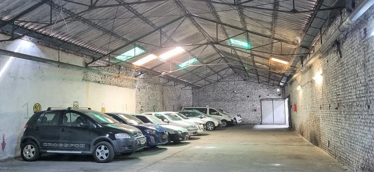 Mitre Av. 400 foto 3