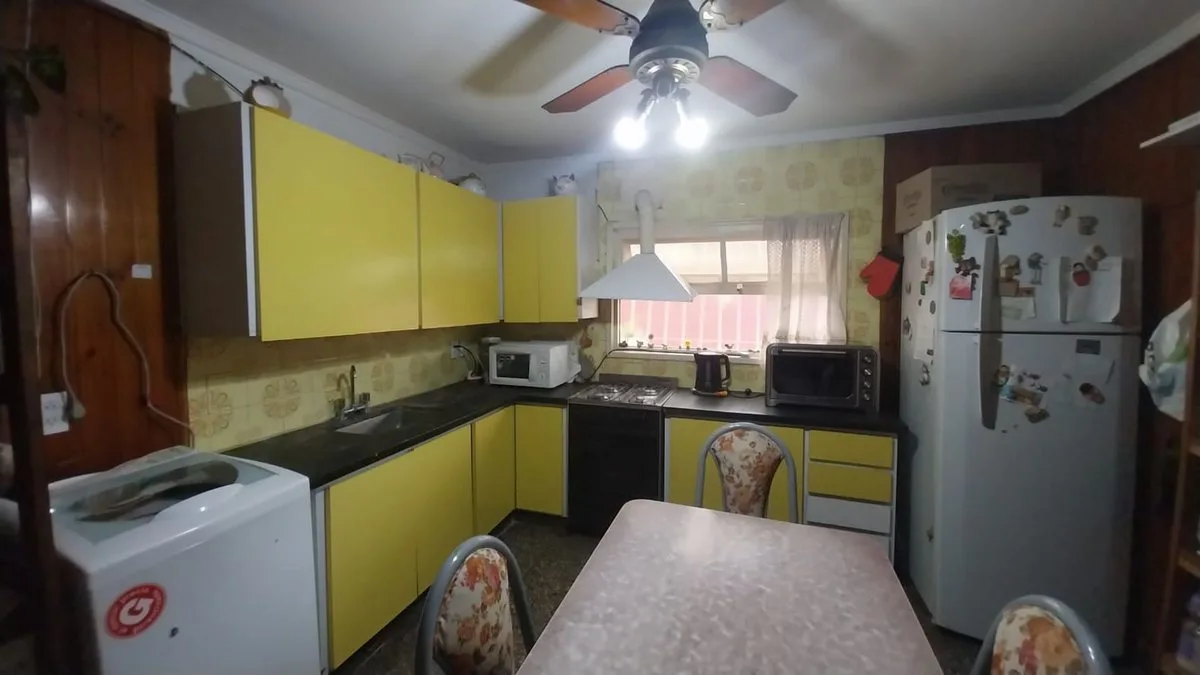VENTA CASA 6 AMBIENTES PARQUE BARRIO JORGE NEWBERY foto 4
