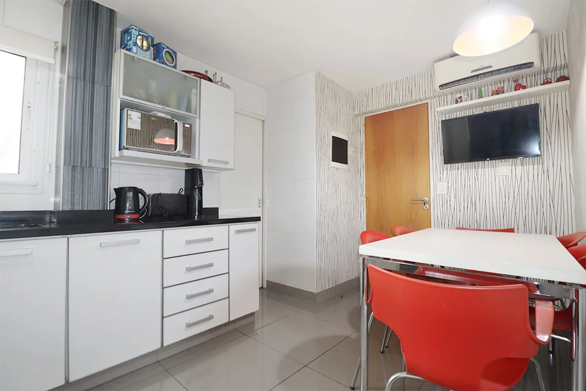Venta Departamento 4 Ambientes Parque Centenario foto 3