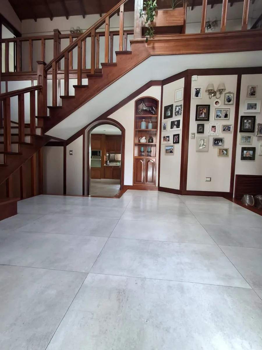 Chalet en Venta en Castelar 10 amb. Larralde 2500 foto 4