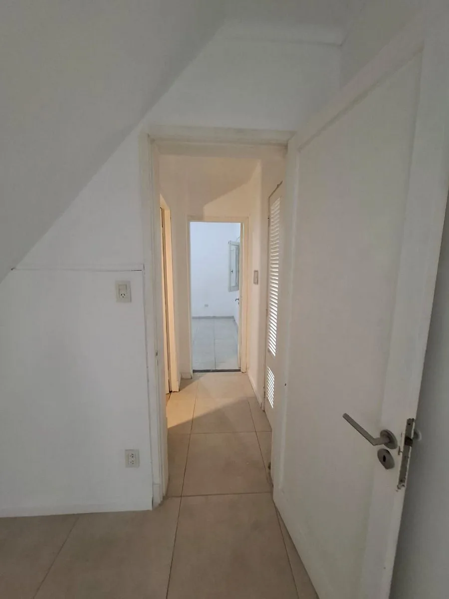 Alquiler Dpto interno de 3 dorm y Patio foto 3
