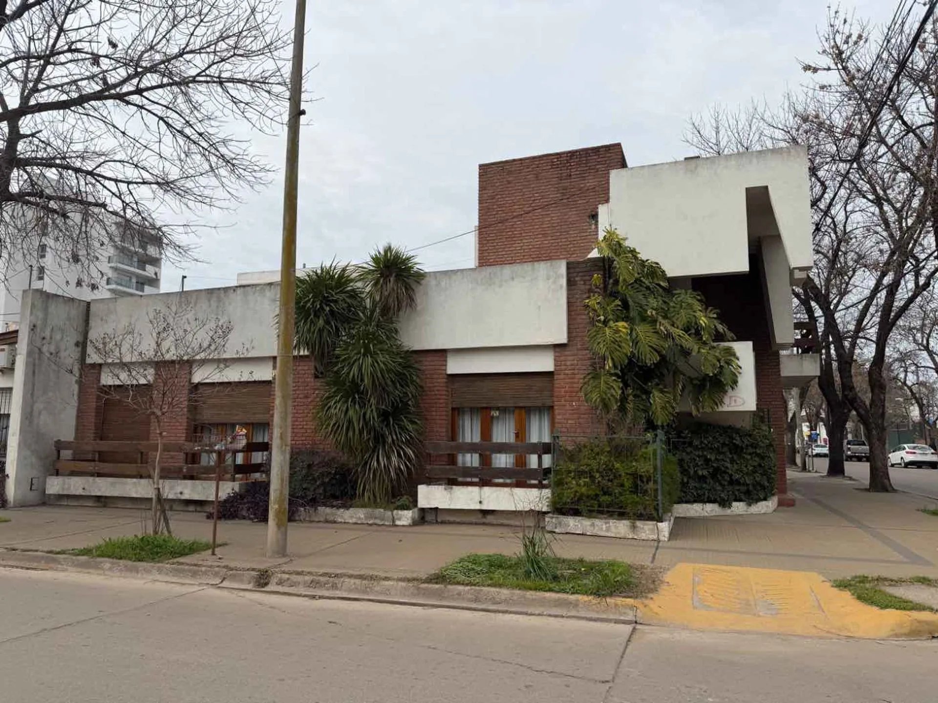 IMPORTANTE CASA EN VENTA EN EL CENTRO DE V. TUERTO foto 2